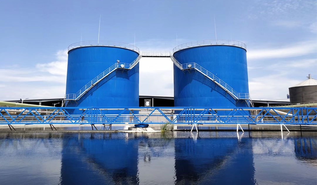 Two big blue bioreactors of BIOPAQ ICX